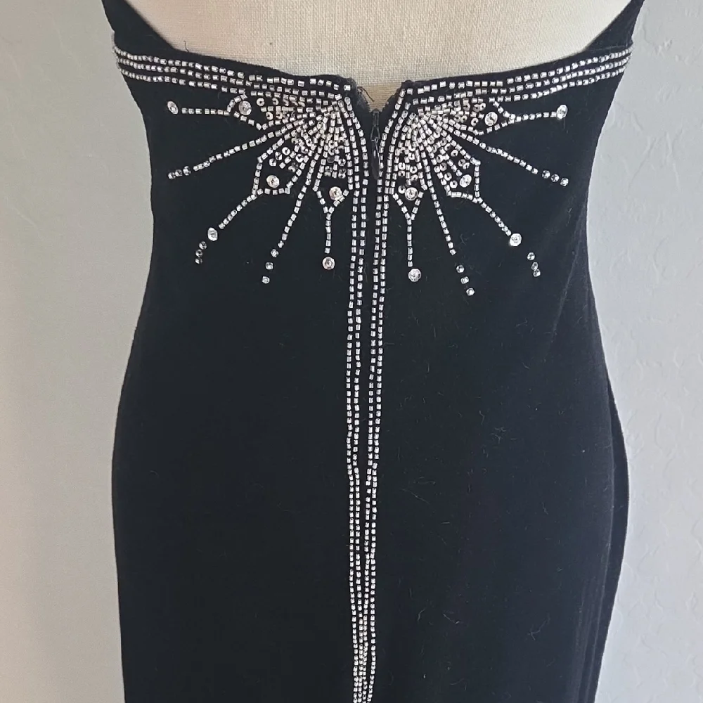 Dave & Johnny Junior's Black Velvet Dress W/Silver 1920s Art Deco Beading Size 5 - Picture 7 of 8